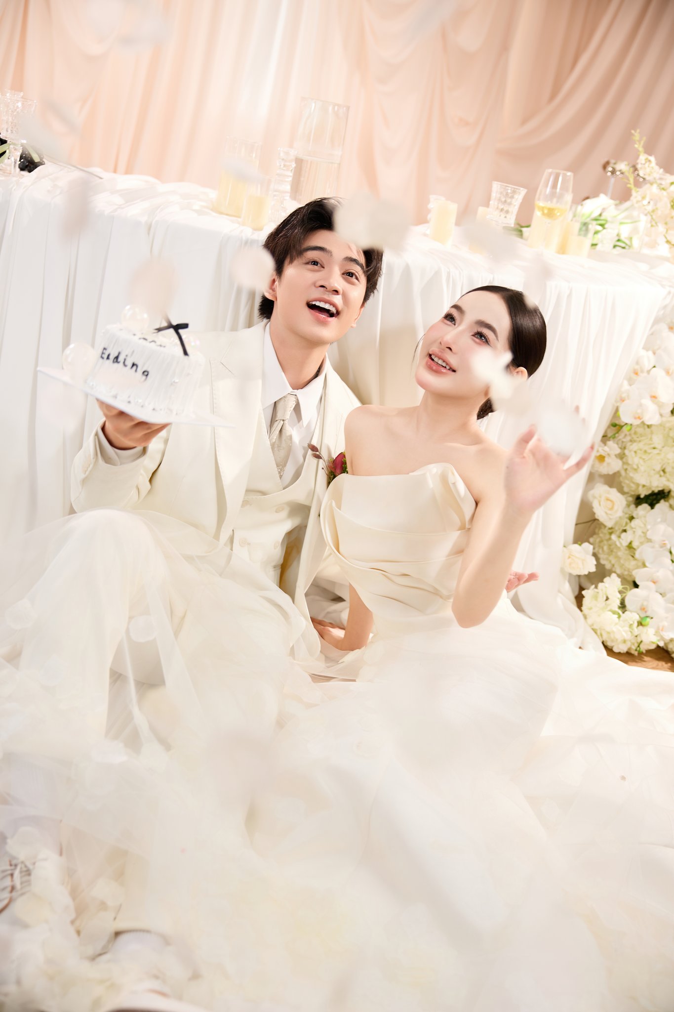 Concept Cưới Bàn Tiệc Cong